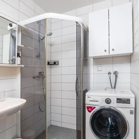 Cozy And Quiet City Center Flat Plus Free Parking Tallinn